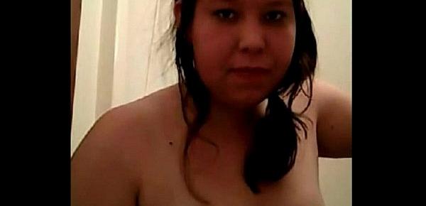  Chubby Teen Showing on Cam